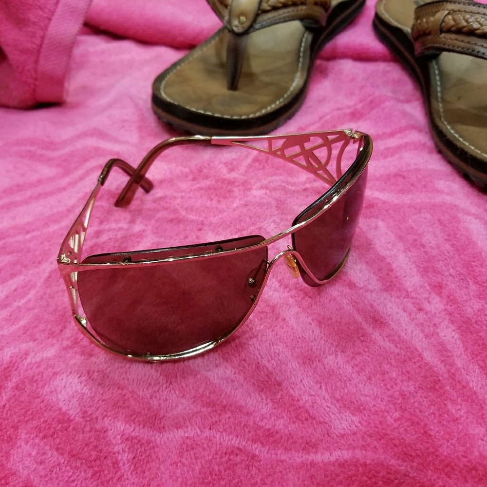 Yves Saint Laurent Sunglasses