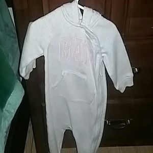 Gap onsie