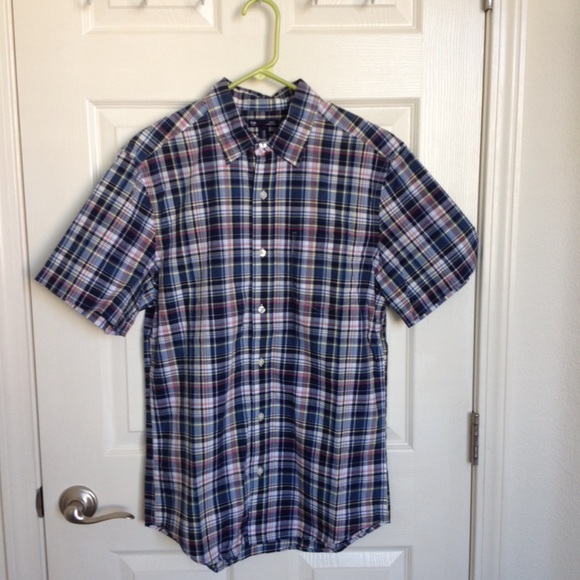 NWOT GAP Button Down - Picture 3 of 5