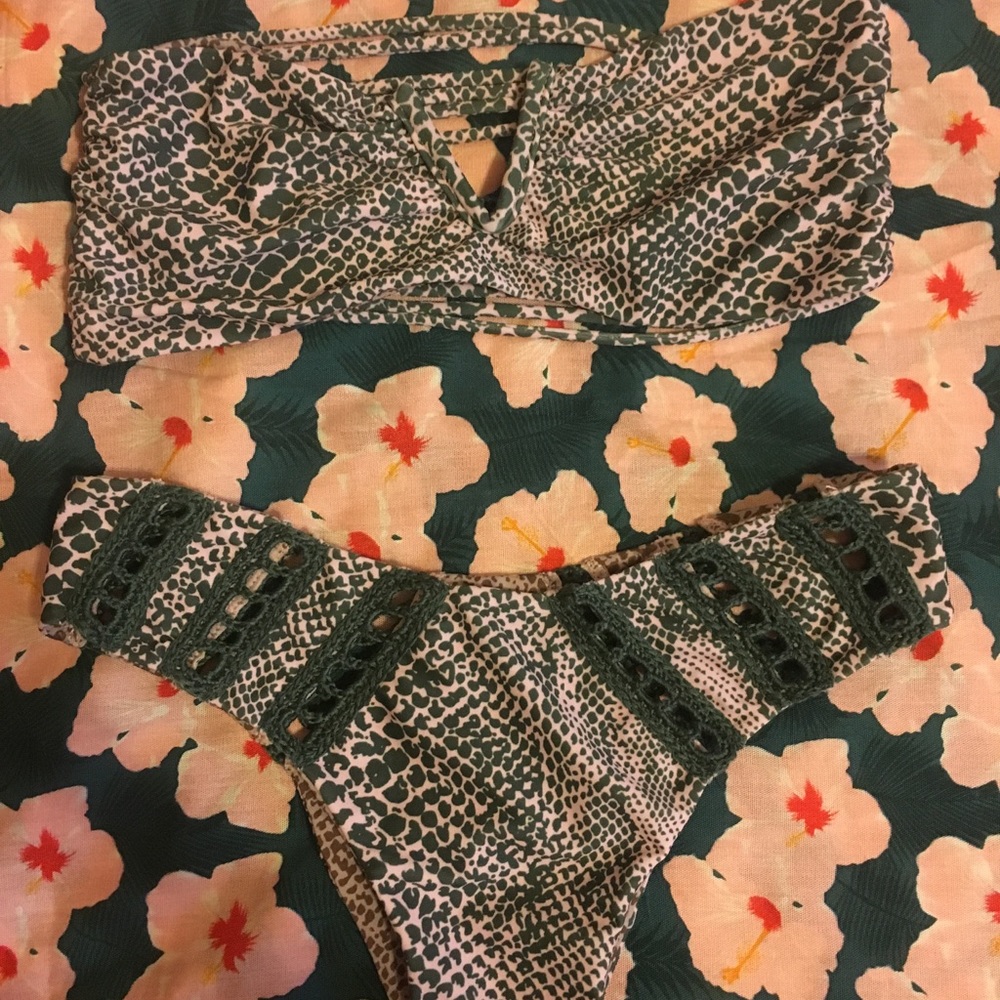 Acacia set $85 🅿️🅿️