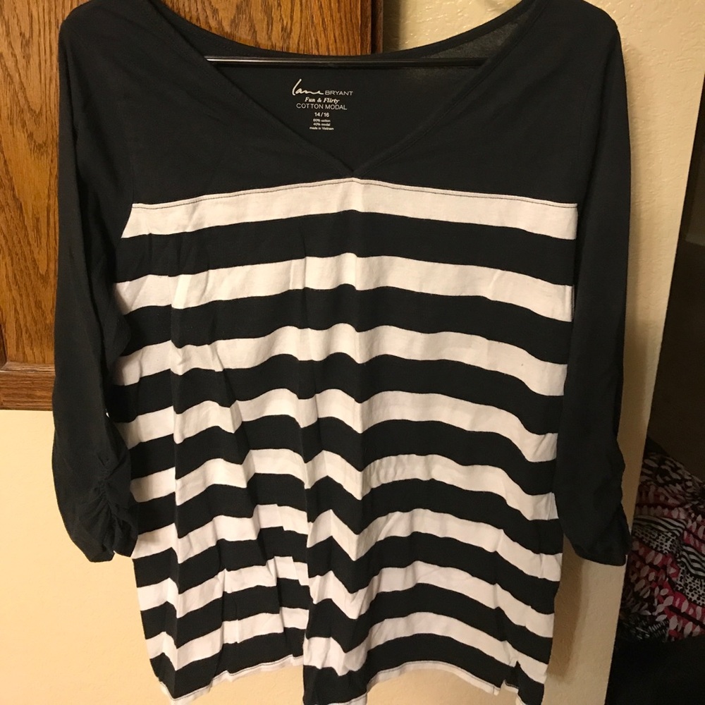 Lane Bryant Black and White striped TShirt 14/16