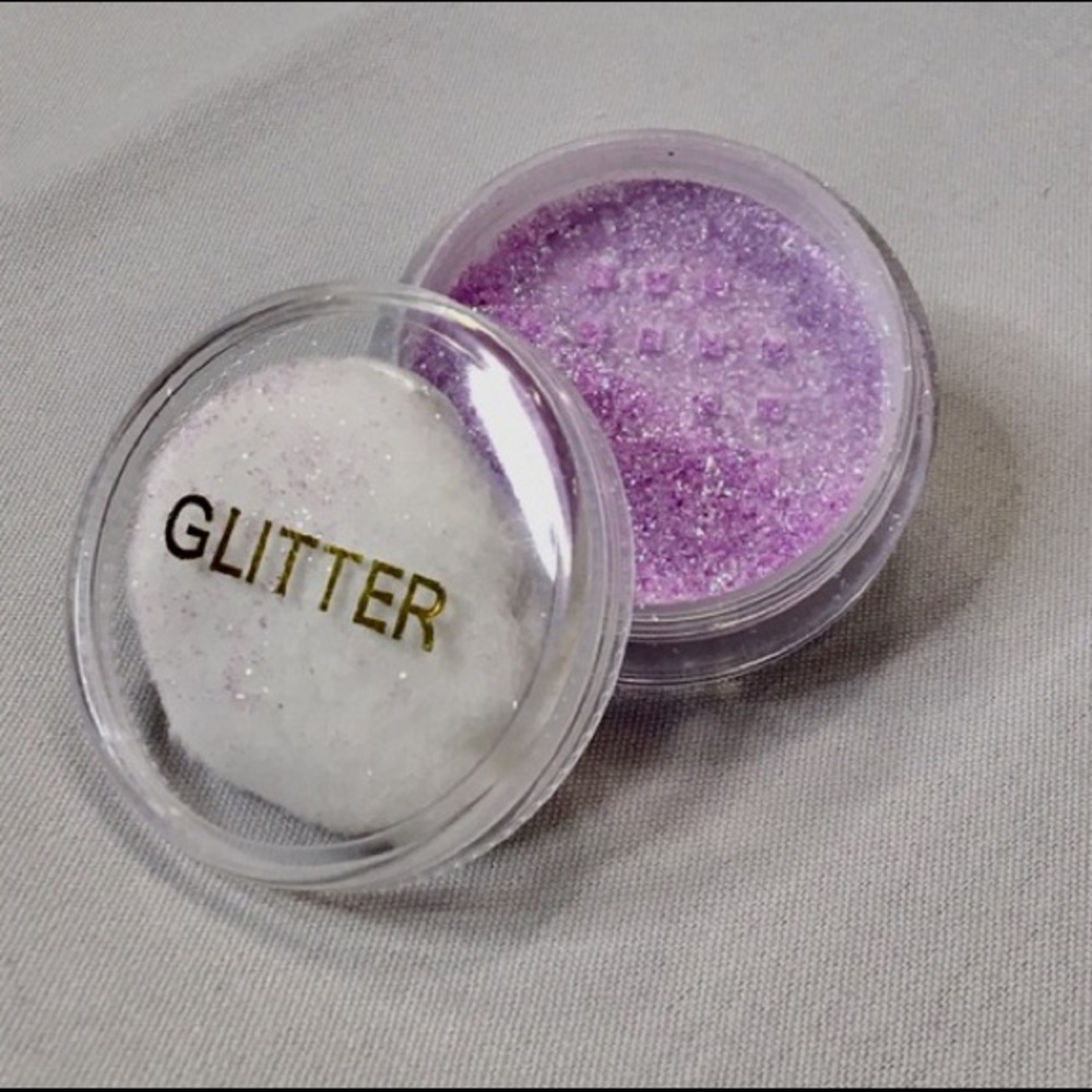 GLITTER!
