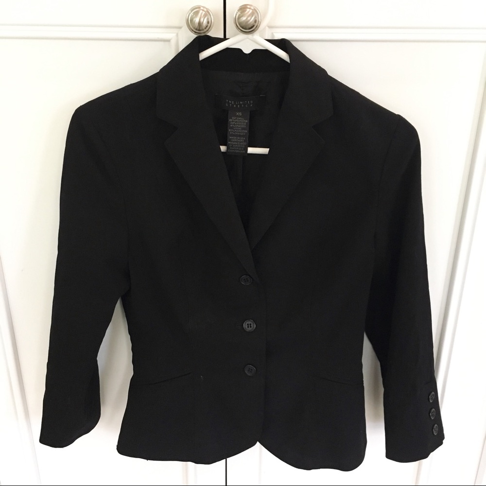 ⭐️HP⭐️ {the limited} 3/4 Sleeve Blazer