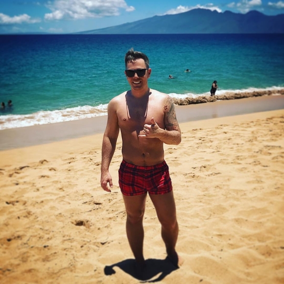 Meet your Posher, Brad - Picture 1 of 1