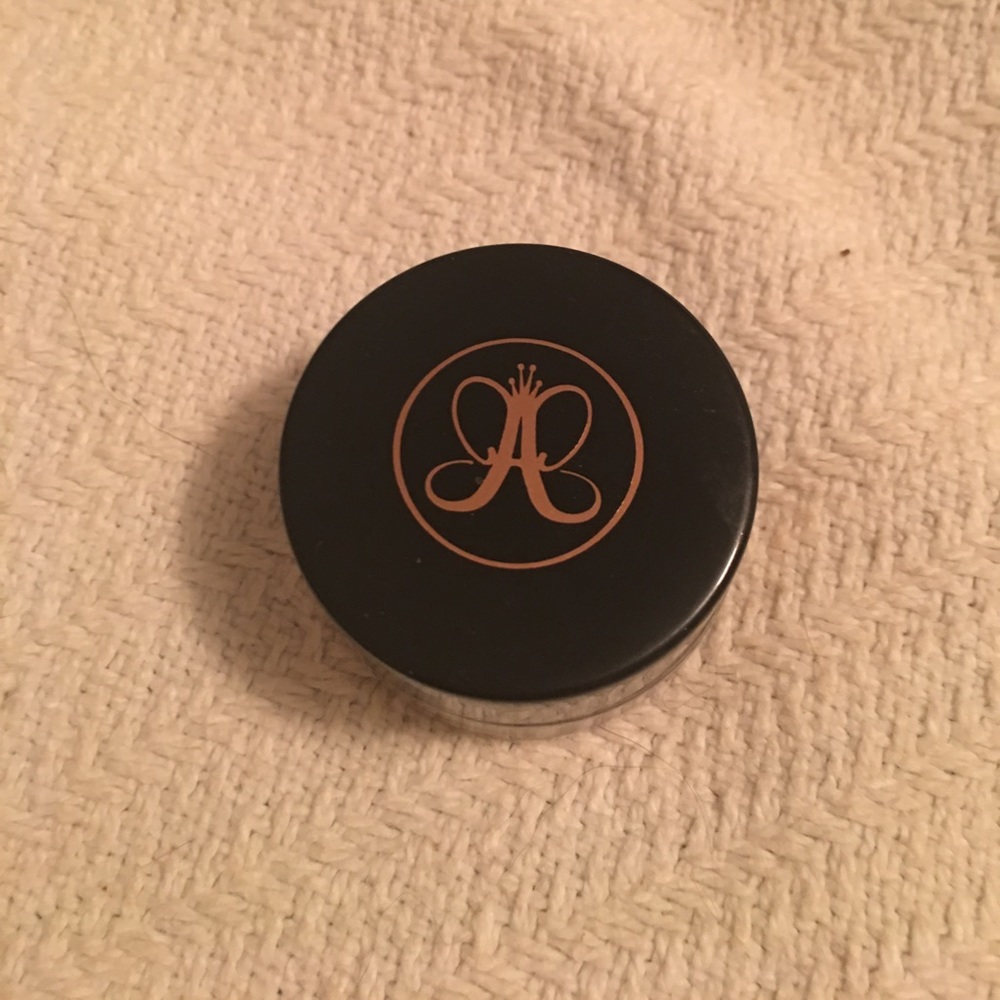 Anastasia Dip Brow Pomade in Blonde