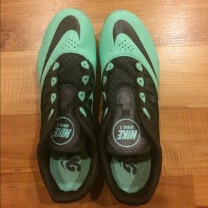 Nike black and green track shoes!