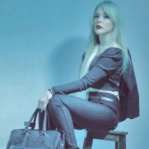 Meet your Posher, Ayda