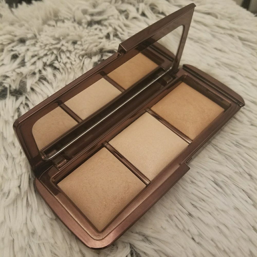 Hourglass Ambient Lighting Palette