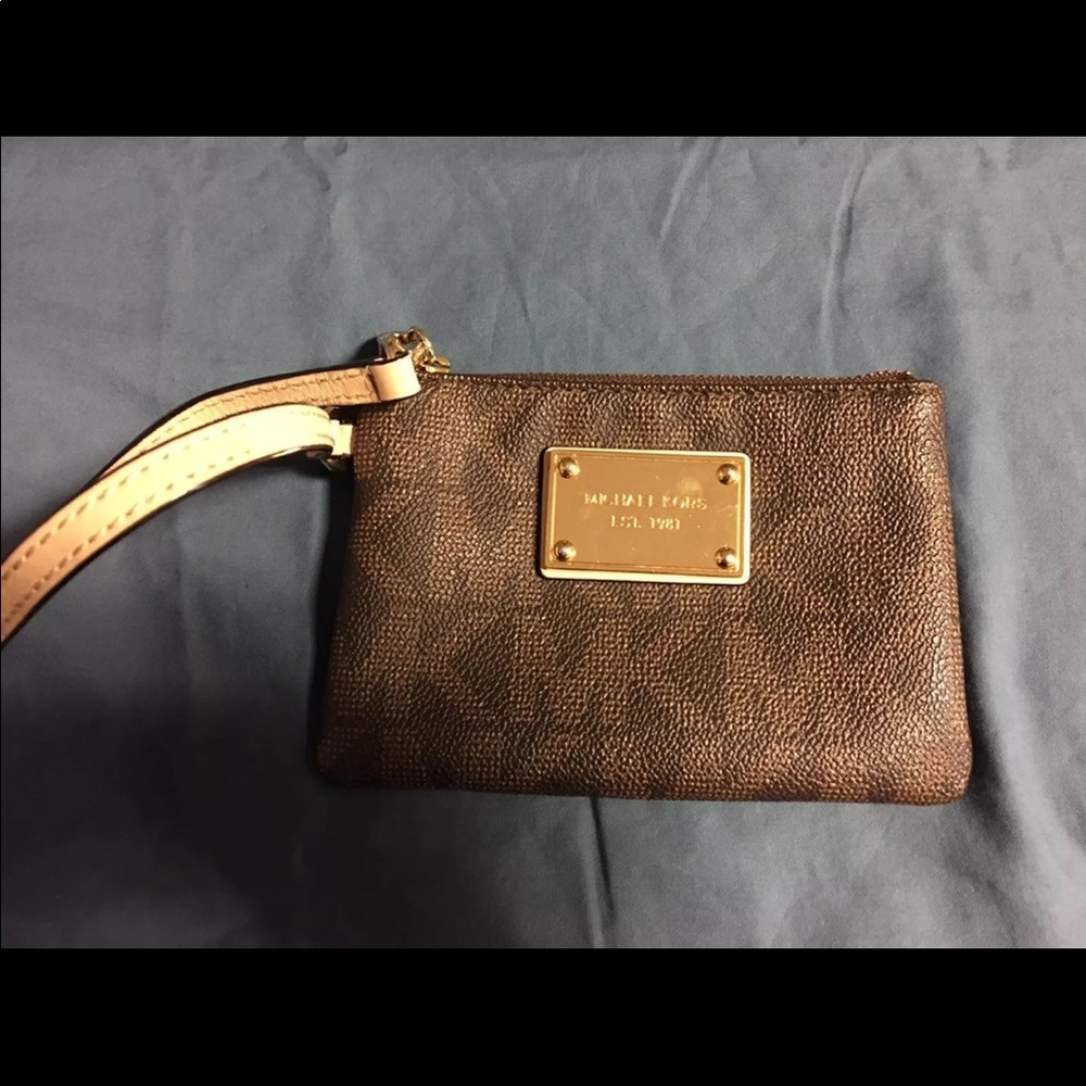 Michael Kors Wristlet