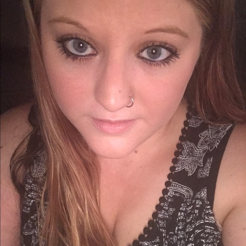 Meet your Posher, Denise