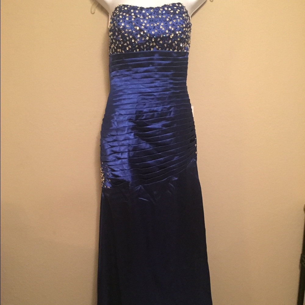 Blue mermaid strapless dress NWT