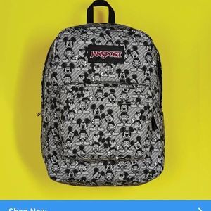 Meet your Posher, Logan