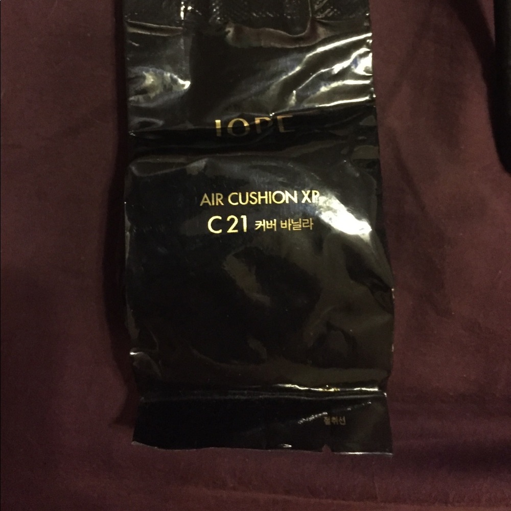 IOPE air cushion XP foundation C21