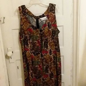 WOMEN'S SLEEVELESS DRESS SIZE 24