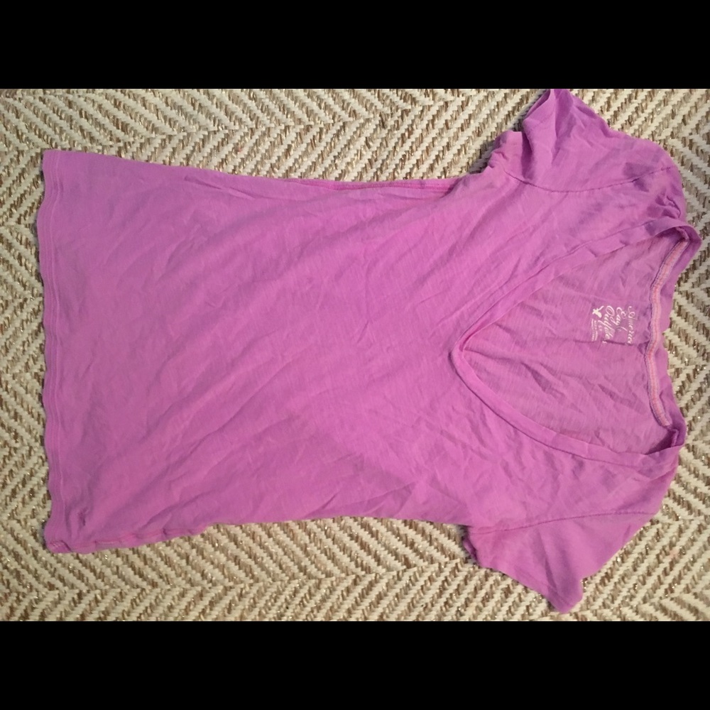Bright lilac American Eagle shirt