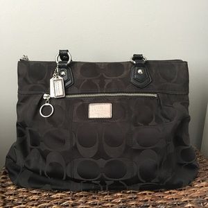 Coach Poppy Signature Sateen Glam Black.