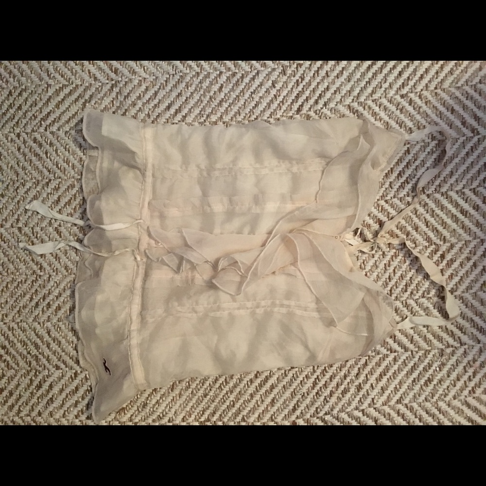 Hollister ruffled tank