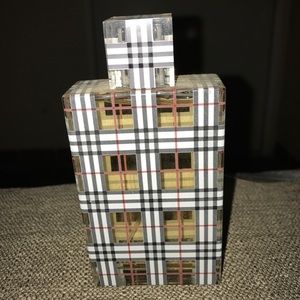 Burberry Brit women perfume