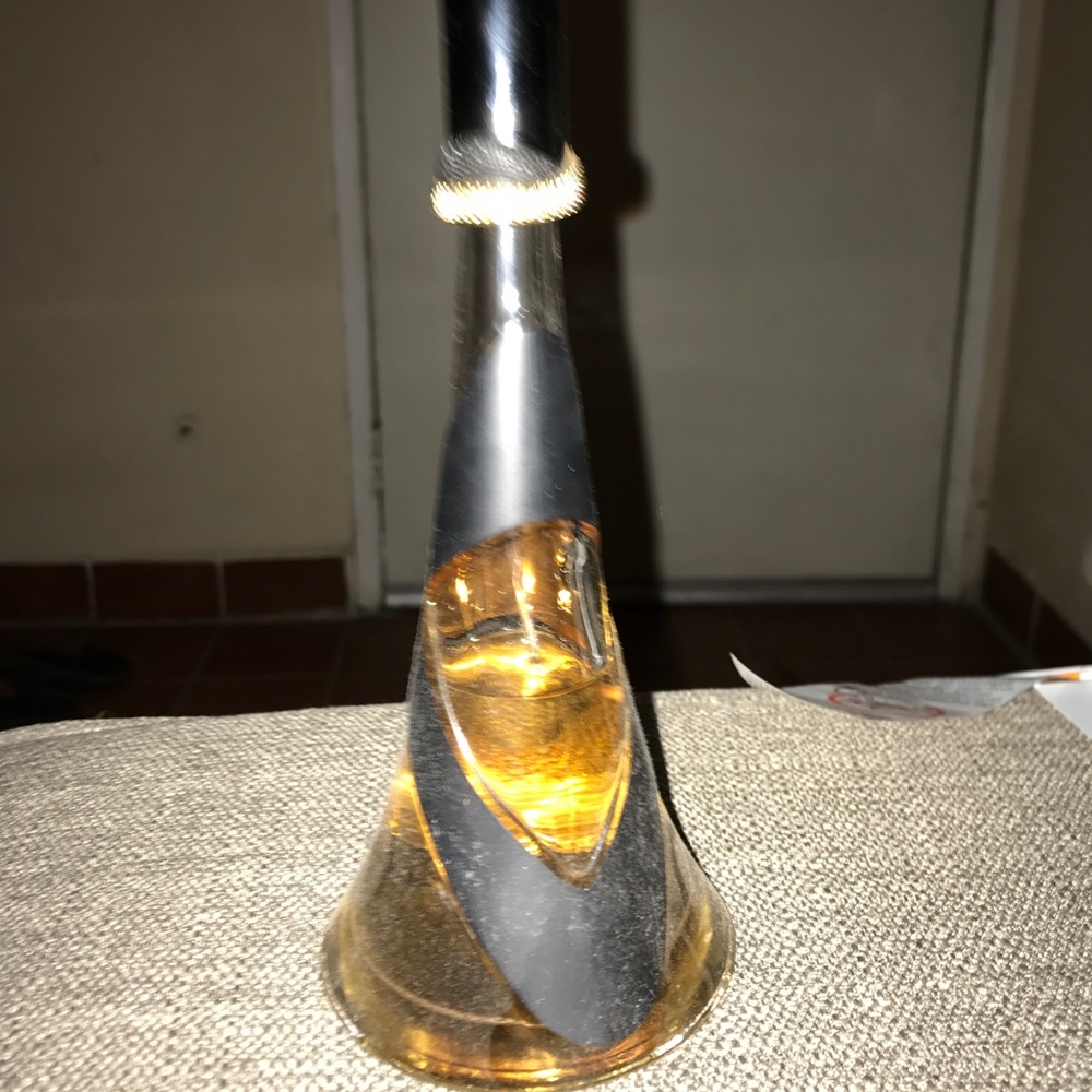 Rihanna perfume
