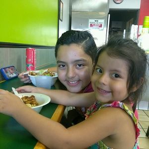 Meet your Posher, Perla