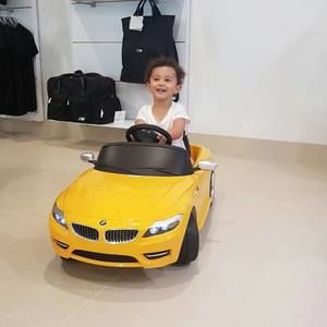 Meet your Posher, Javier