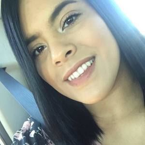 Meet your Posher, Esmeralda