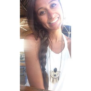 Meet your Posher, Danielle