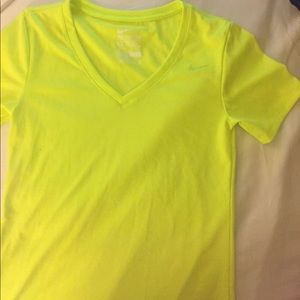 Drifit Neon Yello Nike V-neck