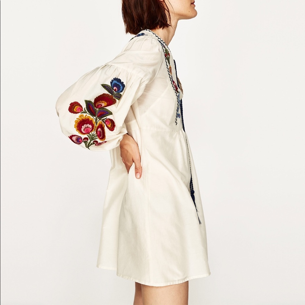 πSALEπ ZARA NWT Floral Embroidered Mini Dress - Picture 2 of 8