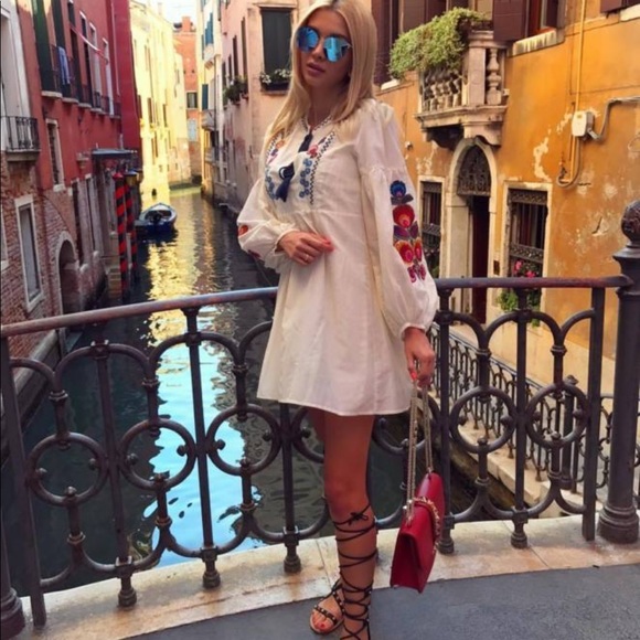 🌈SALE🌈 ZARA NWT Floral Embroidered Mini Dress - Picture 8 of 8