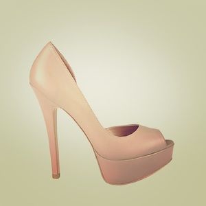 Steve Madden Admirre Peep Toe heels in Blush