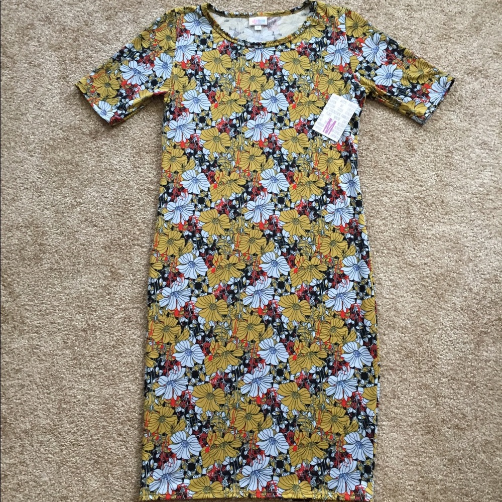 BNWT Lularoe Floral Julia