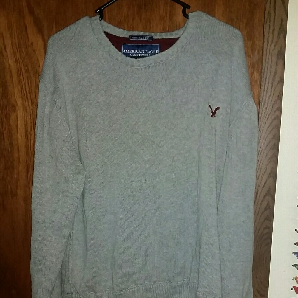 American Eagle sweatshirt!