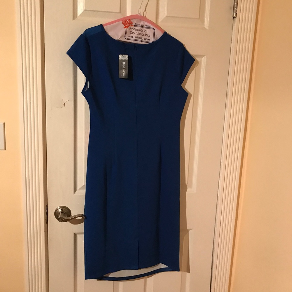Blue floral dress 2xl but runs small