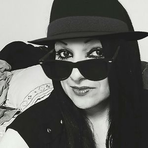 Meet your Posher, Martinez