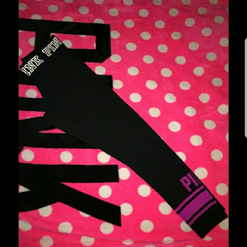 ISO these exact leggings in a Large