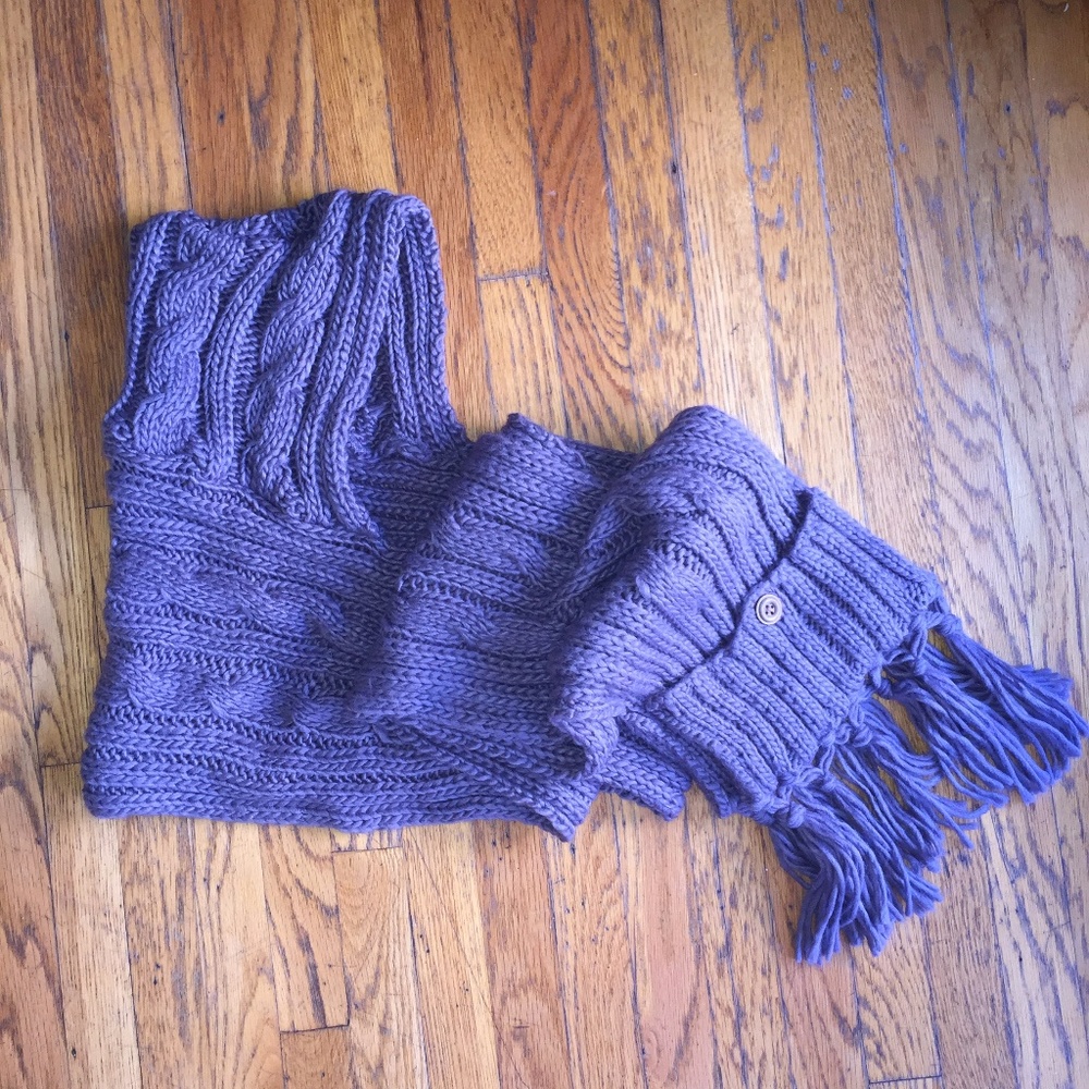 NWOT BP Hooded Scarf