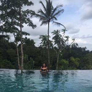 Meet your Posher, Robin