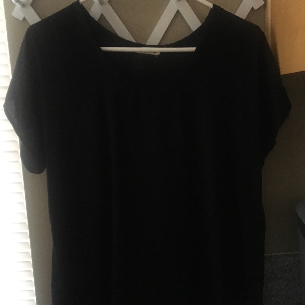 Black shirt
