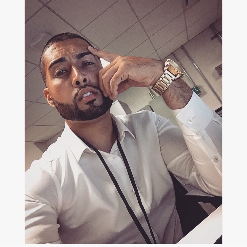 Meet your Posher, Raymon