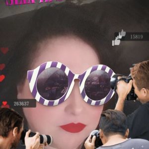 Meet your Posher, Naomi