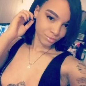 Meet your Posher, Ernestine