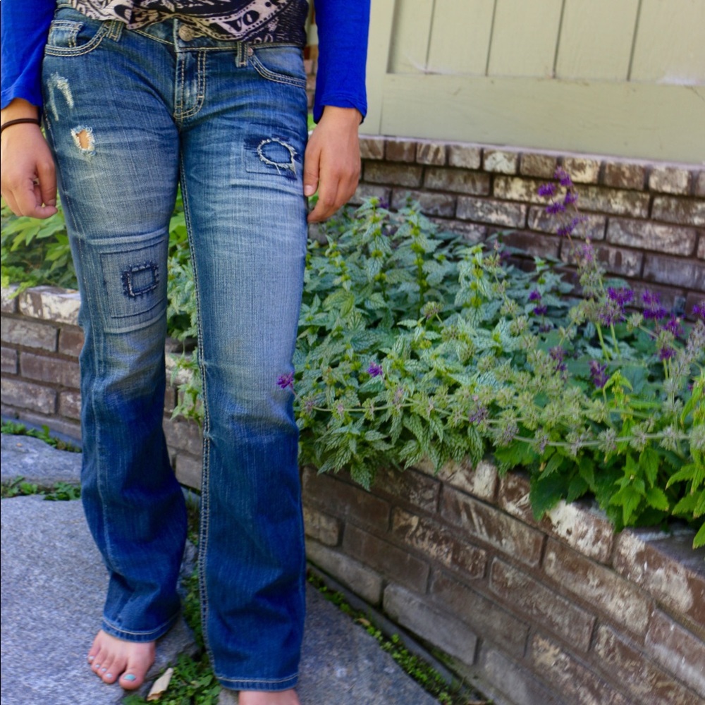 Like new BKE jeans with cool patch details