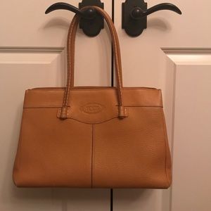 Authentic vintage Tods D bag