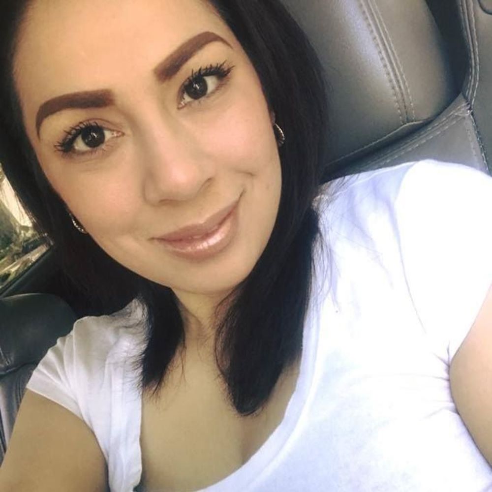 Meet your Posher, Felicia