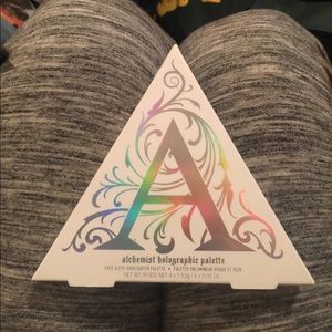 Alchemist holographic palette BRAND NEW IN BOX