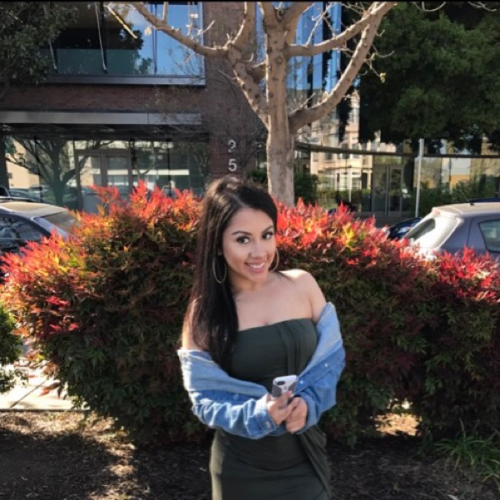 Meet your Posher, Stefanie