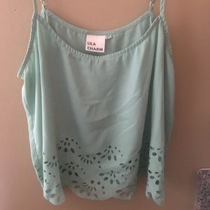 Green foam color tank