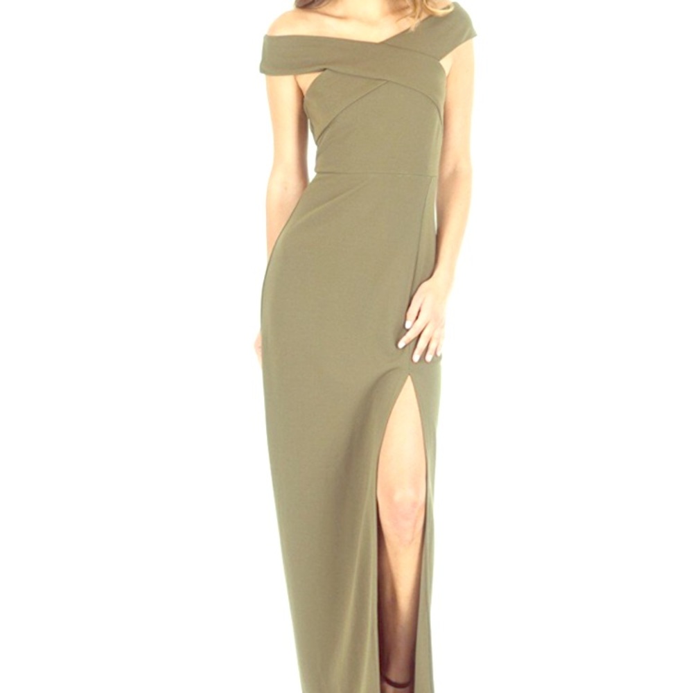 Maxi Off the Shoulder Criss-Cross Dress