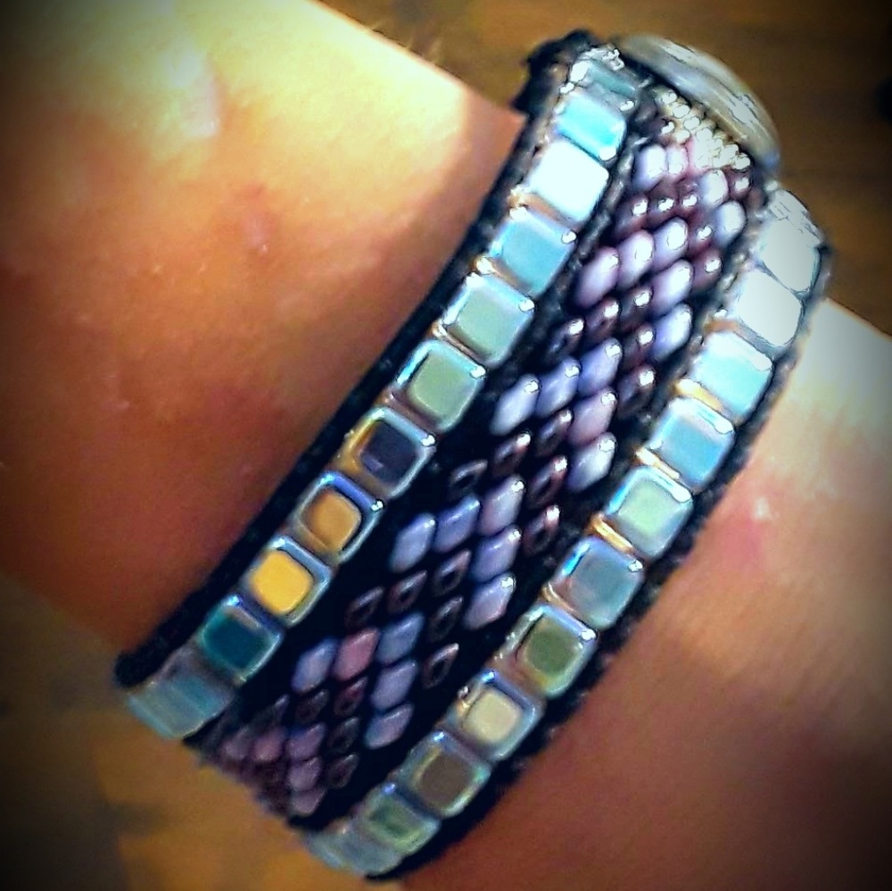 HANDMADE BOUTIQUE BRACELET😍!!!!